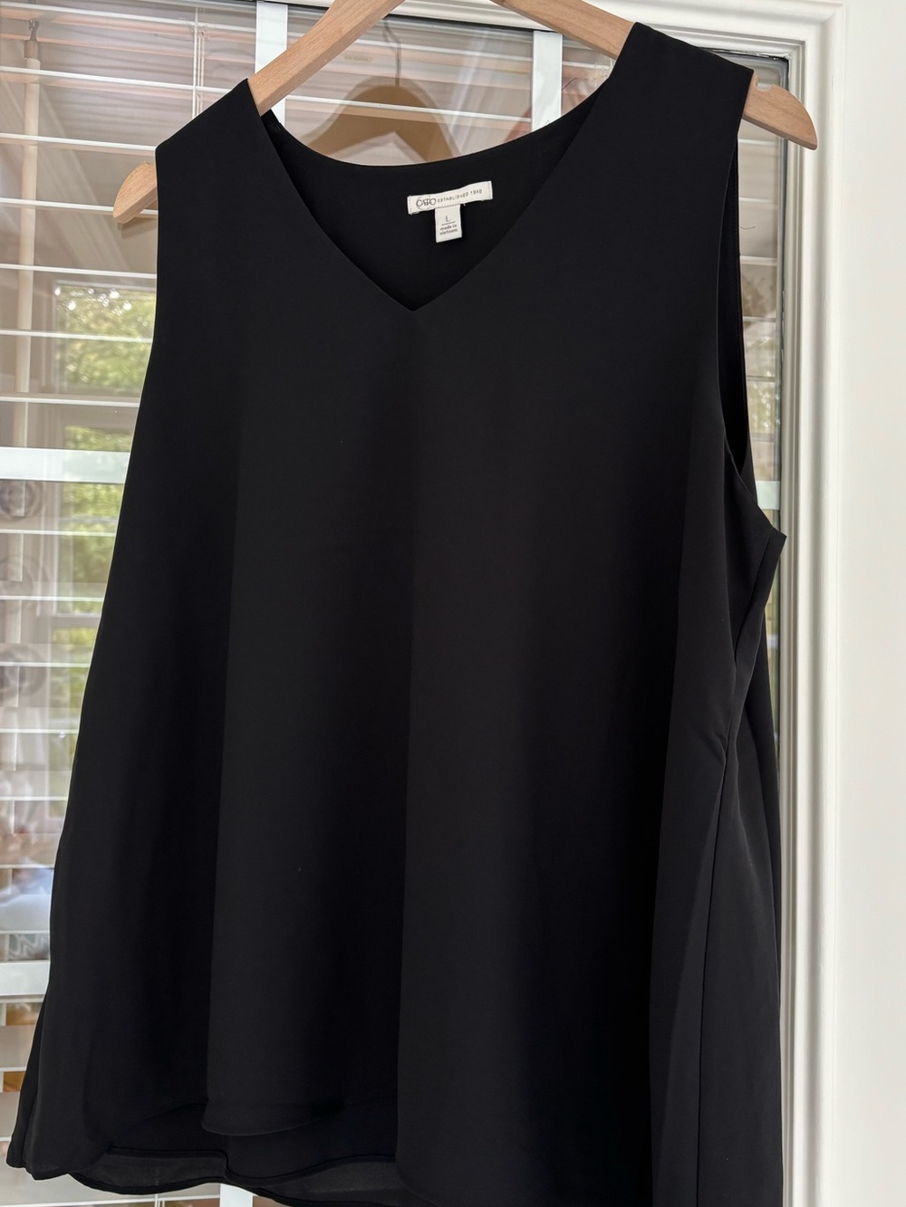 Black, lined-shell, large - Picture 1 of 5